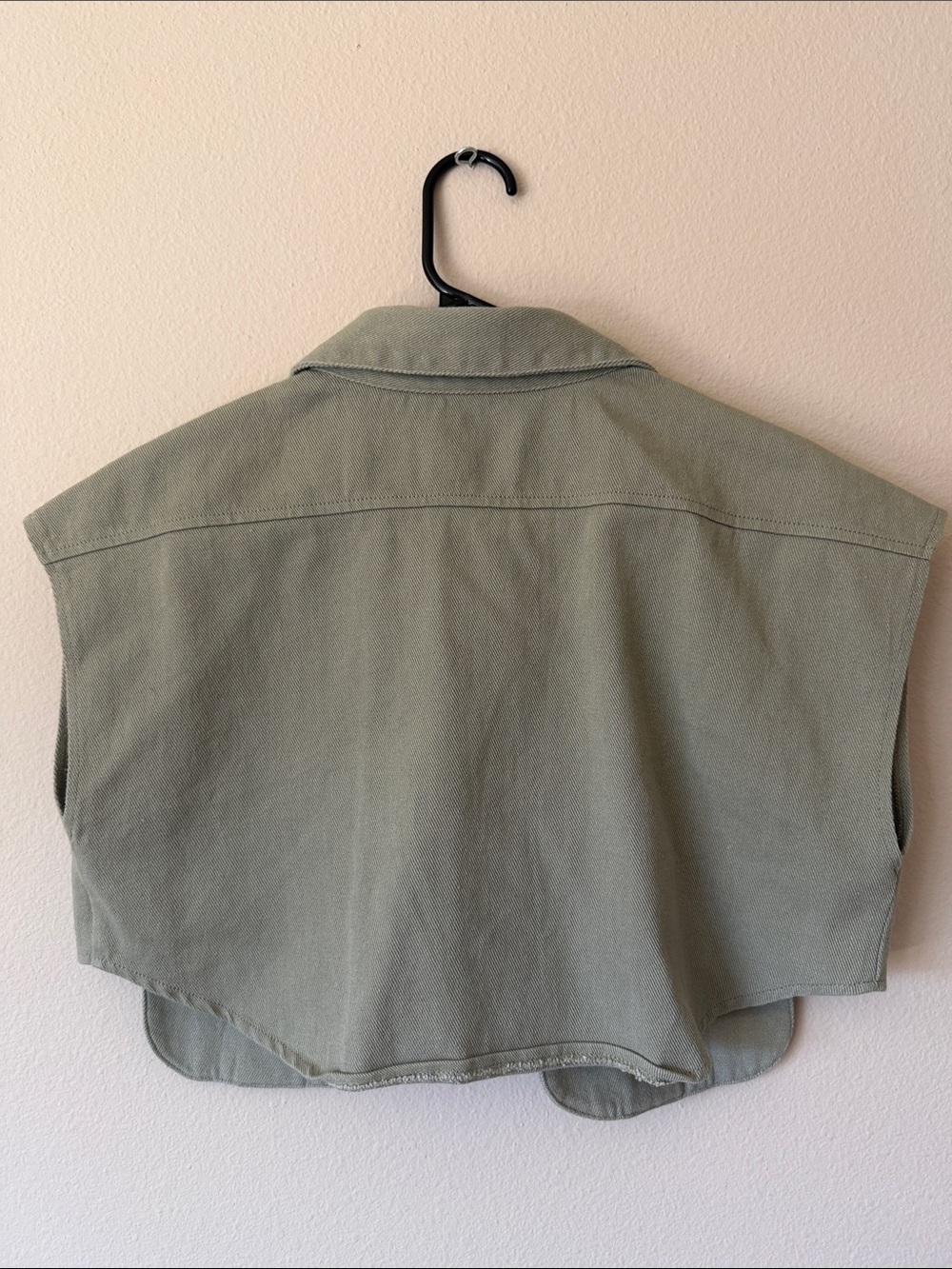 Women's Olive Green Utility Cropped Vest - Picture 5 of 5